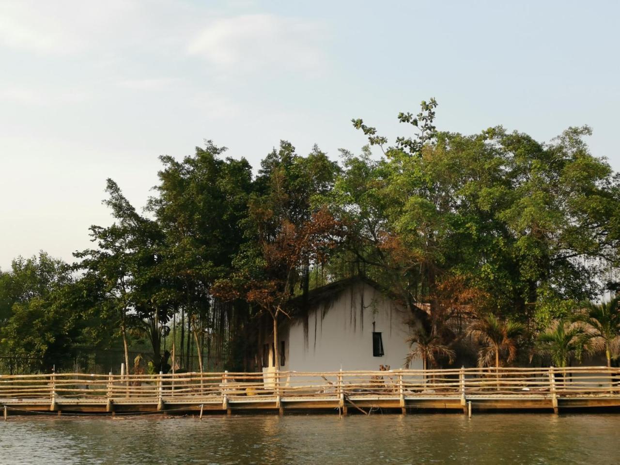 Chi-Bu Riverside Nhon Trach Экстерьер фото